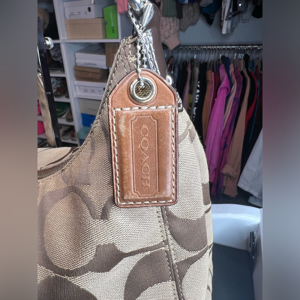 Authentic Coach bag - Picture 6 of 15